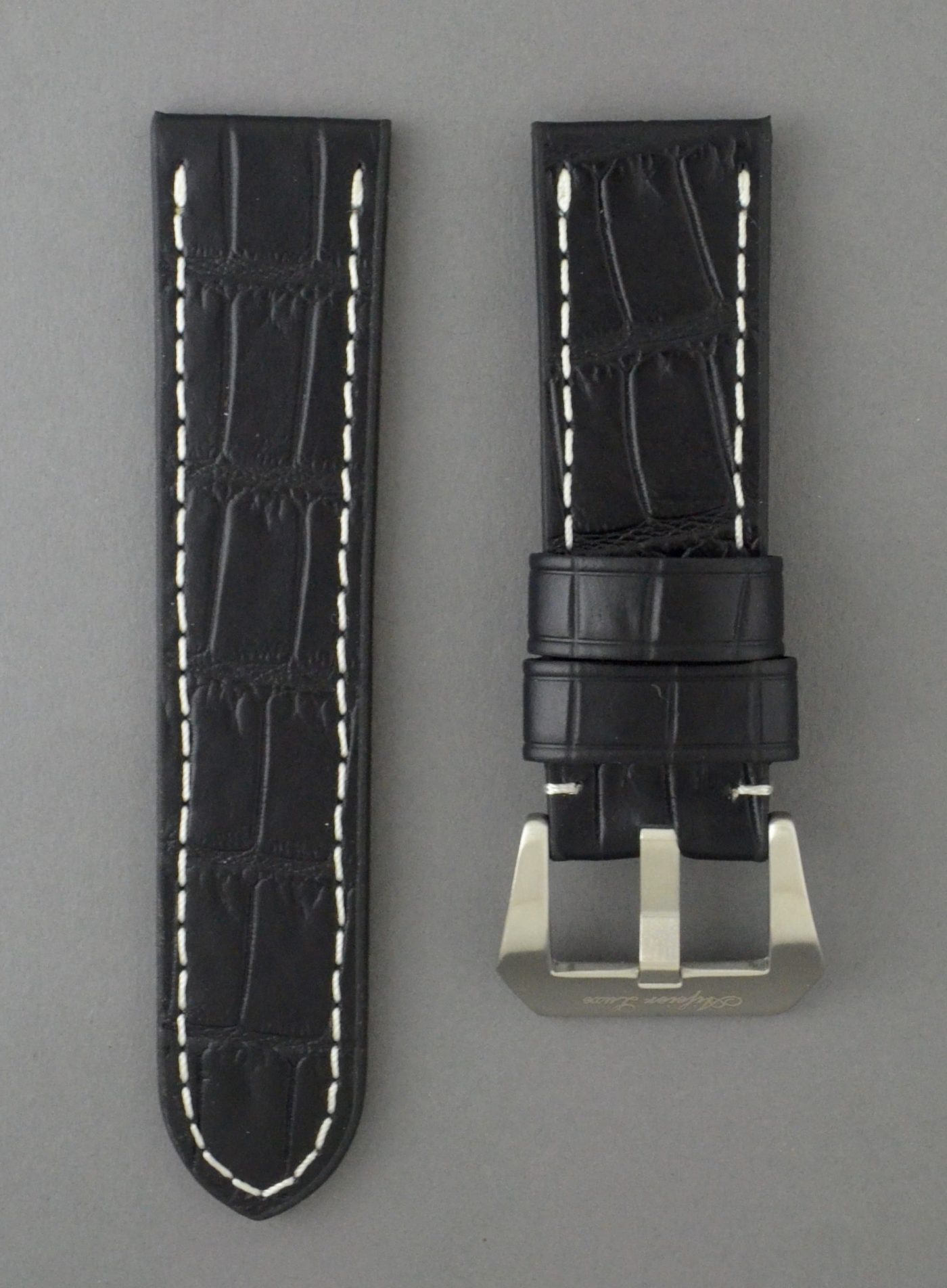 OPBC 壓鱷魚紋平身牛皮錶帶 - 黑色搭白色縫線（適用 Panerai 沛納海錶款）